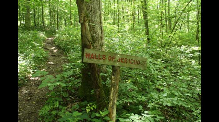 Walls of Jericho hiking trail