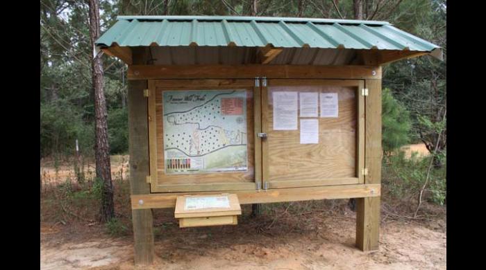 Kiosk at West Trailhead